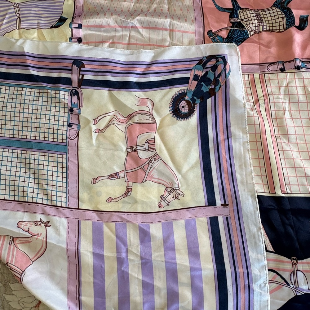 Like New Equestrian Print Scarf in Pink and Cream - Picture 3 of 4